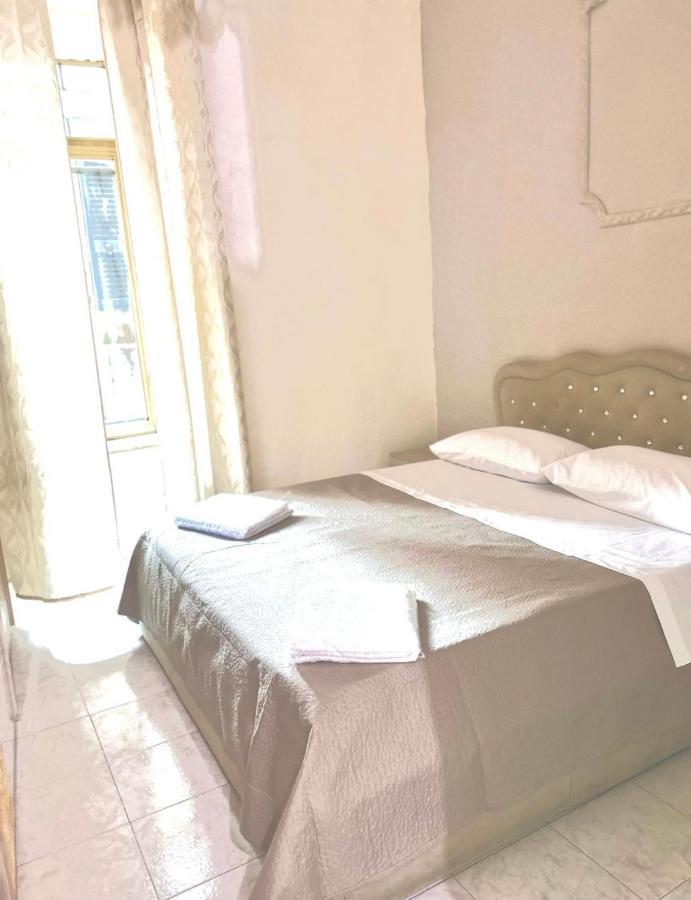 Appartamento Santa Maria House Napoli Esterno foto